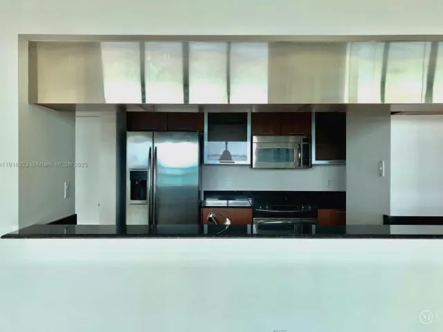 Продажа квартиры #605 - фото 6763085