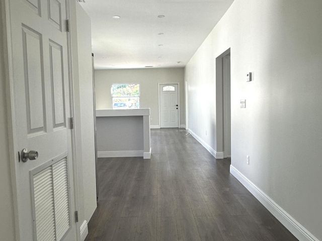 Дом в аренду по адресу 4107 Virginia Terrace - фото 6763964