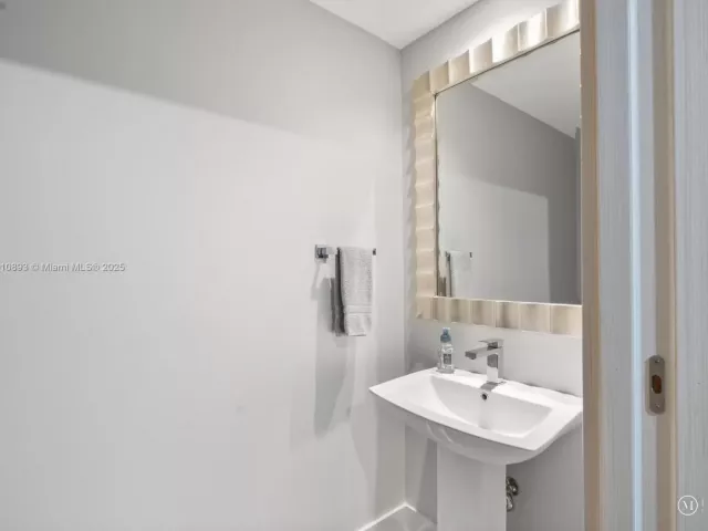 Квартира в аренду номер4402 - фото 7402347