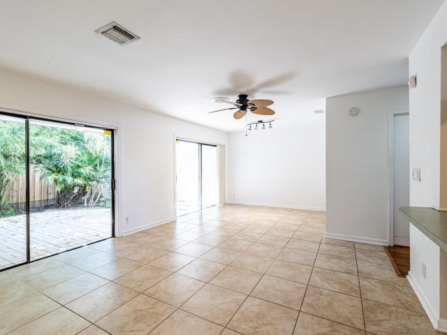 Дом в аренду по адресу 2936 Florida Boulevard - фото 6771325