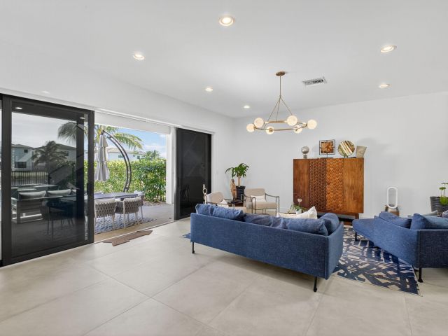 Продажа дома по адресу 8573 Apple Falls Lane - фото 6779844