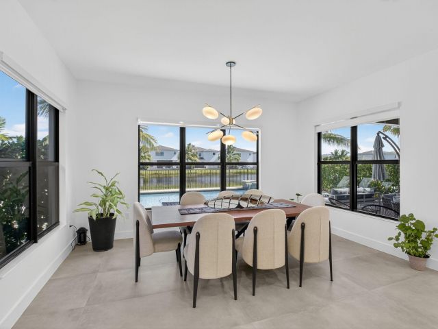 Продажа дома по адресу 8573 Apple Falls Lane - фото 6779847