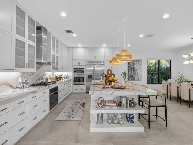 Продажа дома по адресу 8573 Apple Falls Lane - фото 6779852