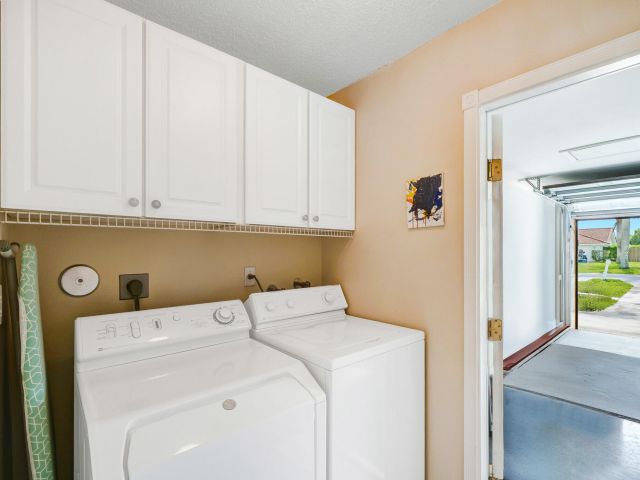 Дом в аренду по адресу 7661 W Country Club Boulevard - фото 6763992