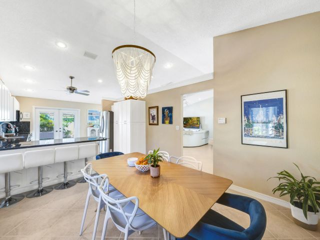 Дом в аренду по адресу 7661 W Country Club Boulevard - фото 6763994