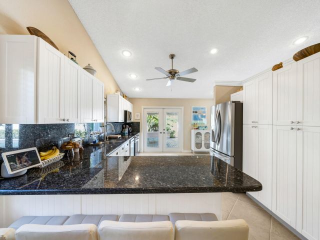 Дом в аренду по адресу 7661 W Country Club Boulevard - фото 6763999