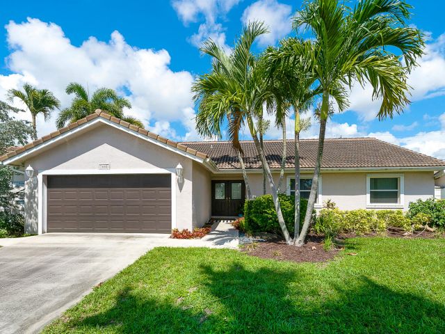 Дом в аренду по адресу 7661 W Country Club Boulevard - фото 6764010