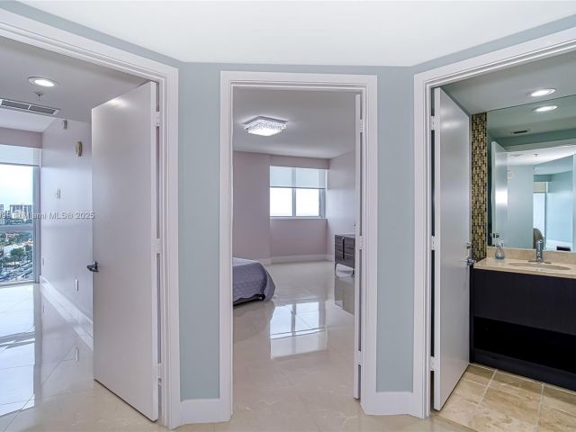 Продажа квартиры #1701 - фото 6765887