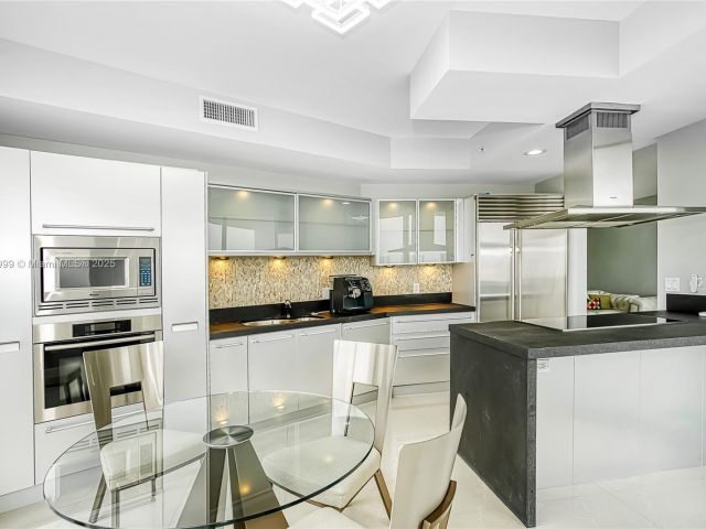 Продажа квартиры #1701 - фото 6765893