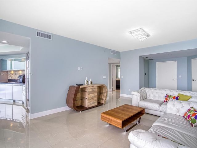 Продажа квартиры #1701 - фото 6765897