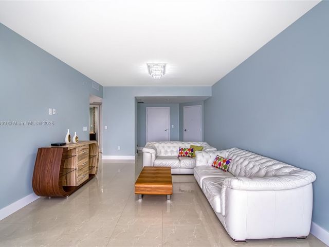 Продажа квартиры #1701 - фото 6765899