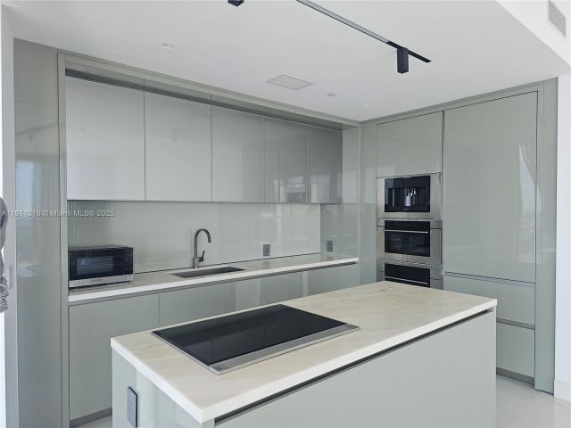 Продажа квартиры #4605 - фото 7245694