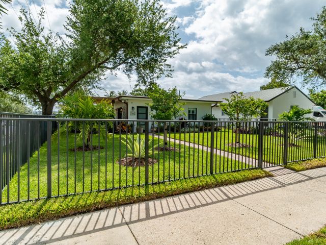 Продажа дома по адресу 301 S Swinton Avenue - фото 6771987