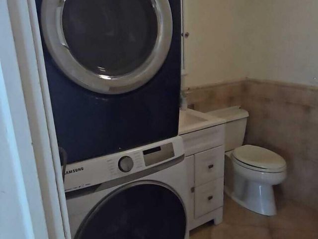 Продажа дома по адресу 1435 NE 182nd Street - фото 6764367