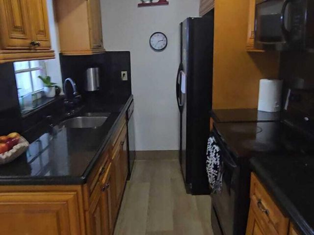 Продажа дома по адресу 1435 NE 182nd Street - фото 6764373