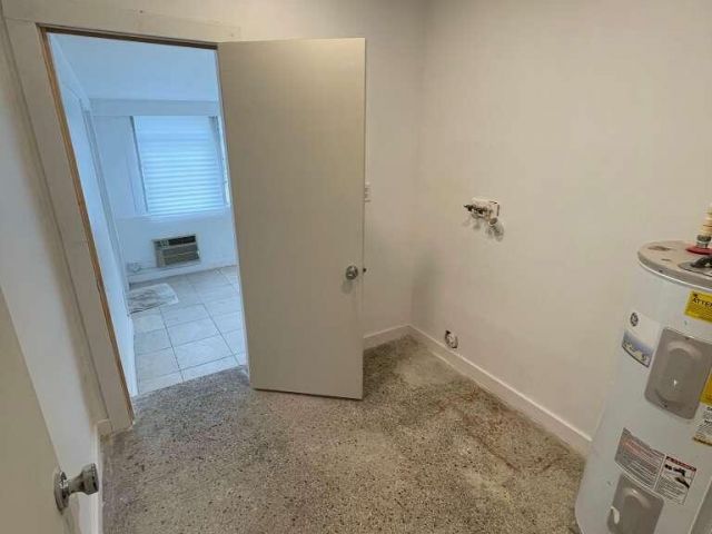 Продажа дома по адресу 1300 NE 182nd Street - фото 6764376