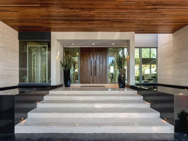 Дом в аренду по адресу 360 Harbor Dr - фото 6778550