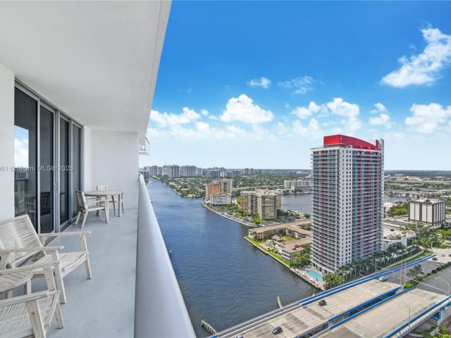 Продажа квартиры #R3206 - фото 6764489