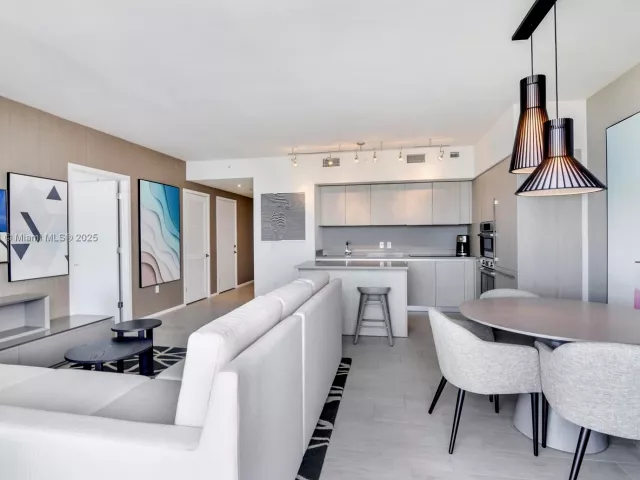 Продажа квартиры #R3206 - фото 6764485