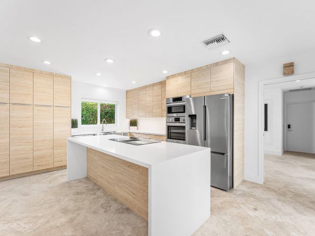 Продажа дома по адресу 1332 SW Tamarind Way - фото 6809060