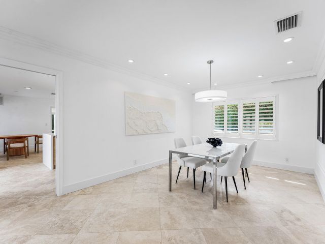 Продажа дома по адресу 1332 SW Tamarind Way - фото 6809064