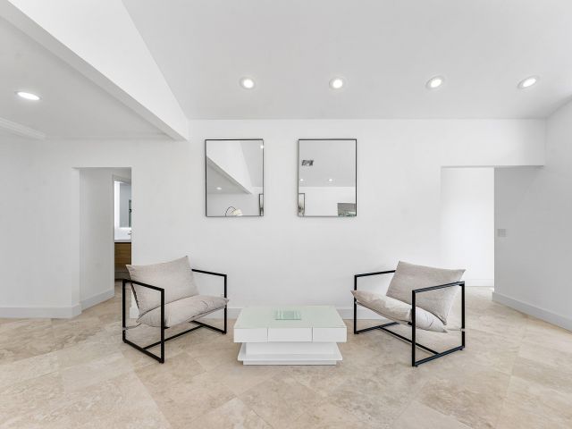 Продажа дома по адресу 1332 SW Tamarind Way - фото 6809067