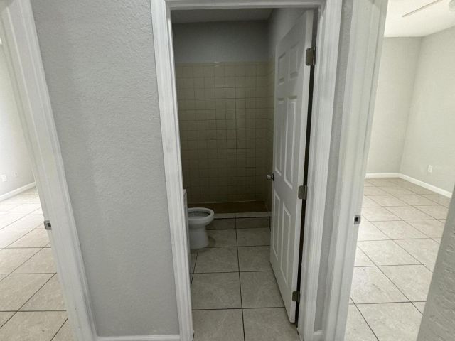 Дом в аренду по адресу 623 SW 10th Street - фото 6770361