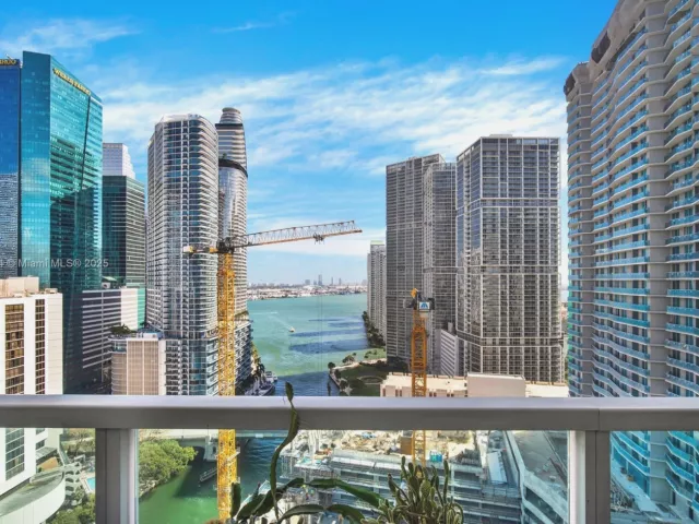 Продажа квартиры #2910 - фото 6769111