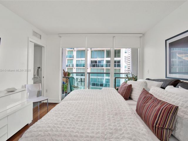 Продажа квартиры #2910 - фото 6769105