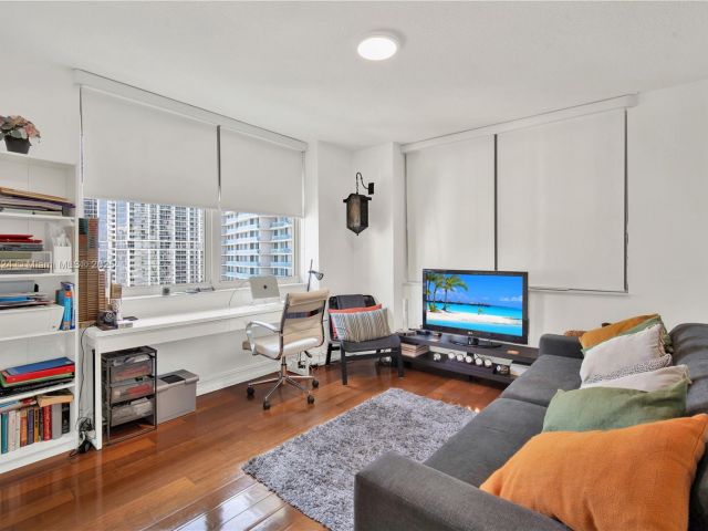 Продажа квартиры #2910 - фото 6769109