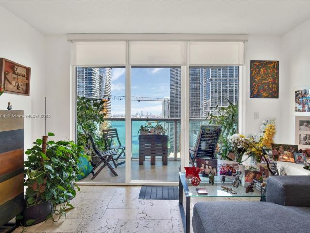 Продажа квартиры #2910 - фото 6769116