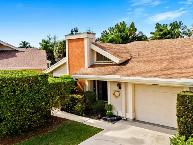 Продажа дома по адресу 7665 Sierra Dr W - фото 6792062