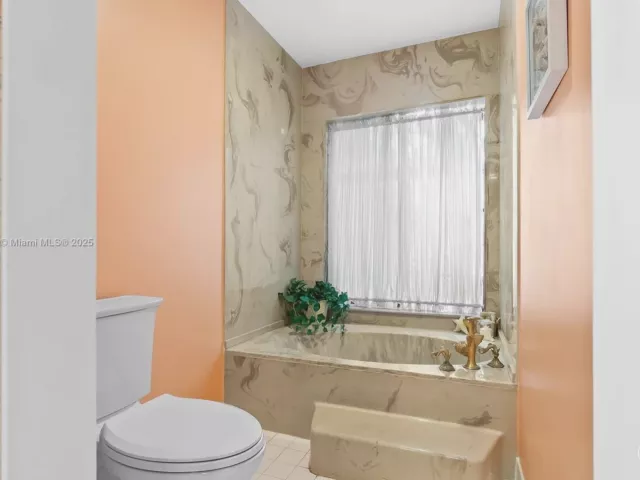 Продажа дома по адресу 7665 Sierra Dr W - фото 6792045