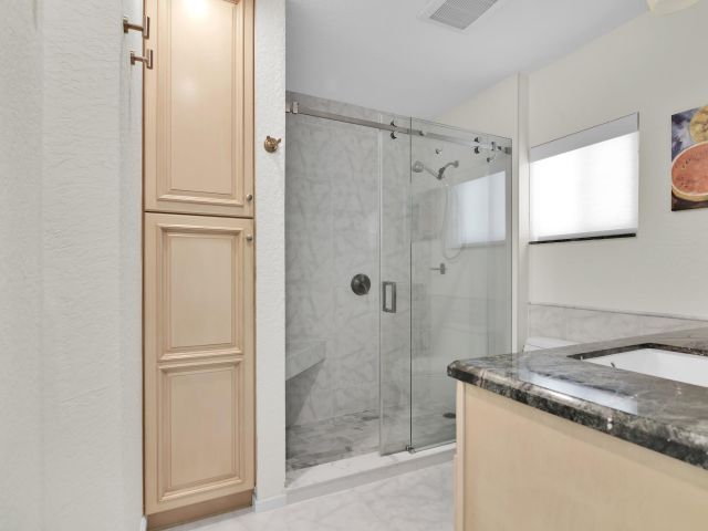 Продажа дома по адресу 14656 Country Side Lane - фото 6771998