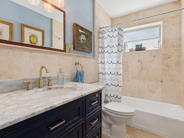 Продажа дома по адресу 2110 N 54th Avenue - фото 6809628