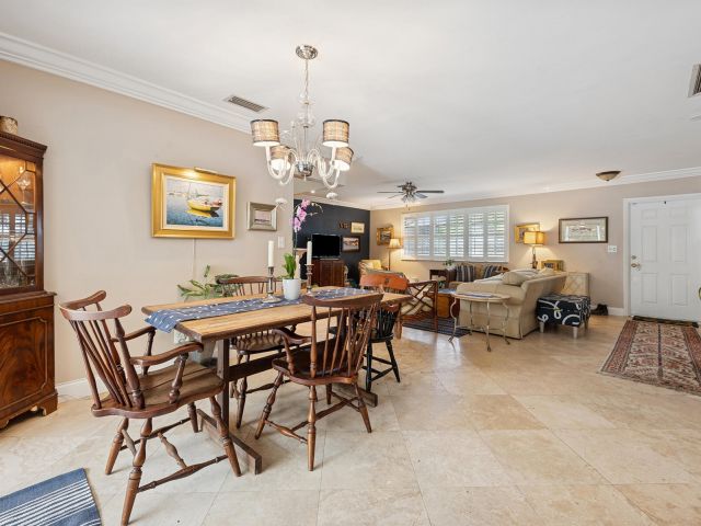 Продажа дома по адресу 2110 N 54th Avenue - фото 6809634