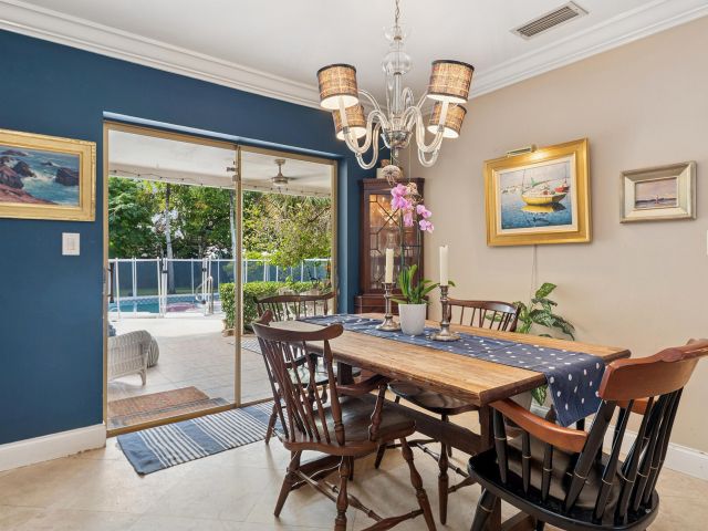 Продажа дома по адресу 2110 N 54th Avenue - фото 6809635