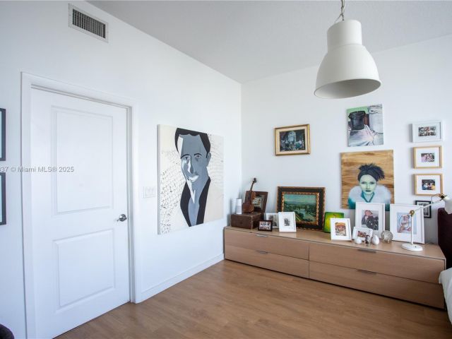 Продажа квартиры #1108 - фото 6772801