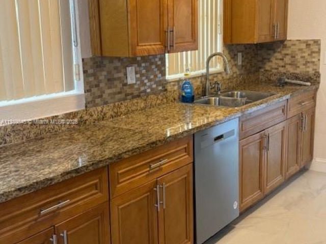 Дом в аренду по адресу 1735 NW 189th Ter - фото 7482598