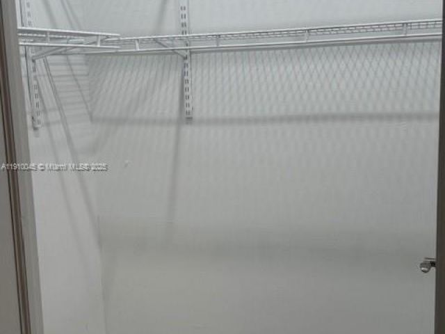 Дом в аренду по адресу 1735 NW 189th Ter - фото 7482607