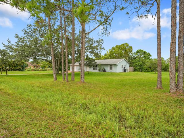 Продажа дома по адресу 13399 53rd Court N - фото 6775252