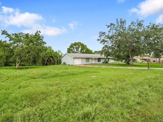 Продажа дома по адресу 13399 53rd Court N - фото 6775256