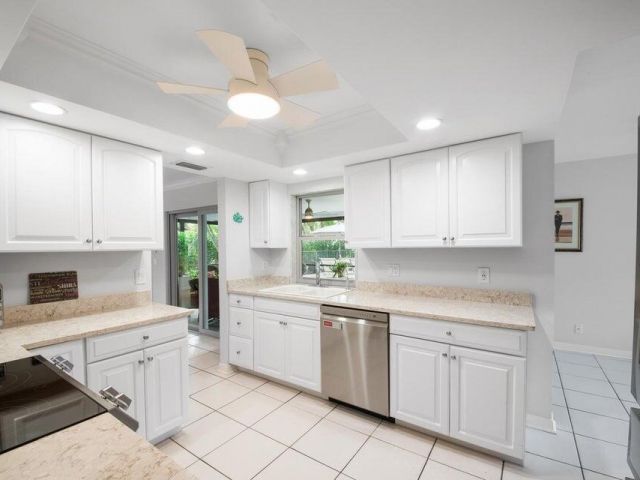 Дом в аренду по адресу 6372 Sleepy Willow Way - фото 6777525