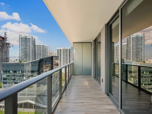 Продажа квартиры #2110 - фото 6768420