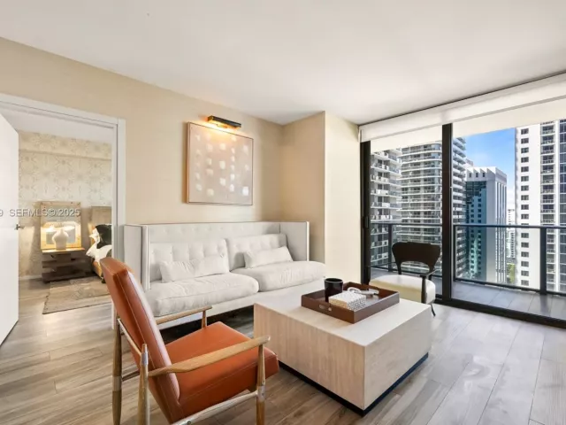 Продажа квартиры #2110 - фото 6768421