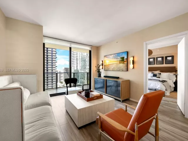 Продажа квартиры #2110 - фото 6768423