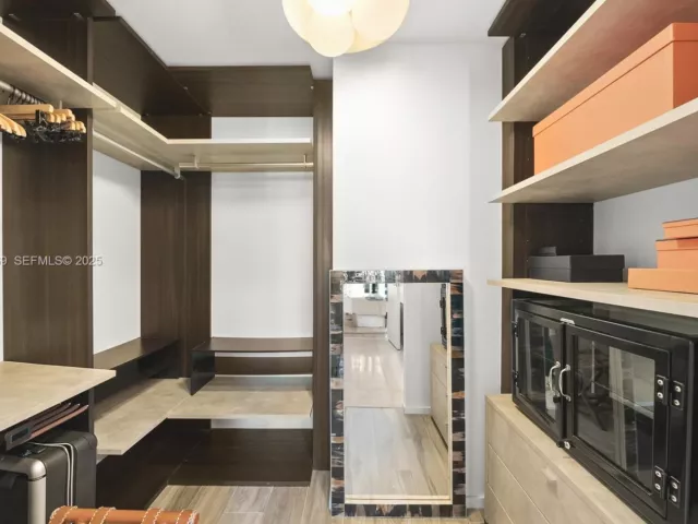 Продажа квартиры #2110 - фото 6768406