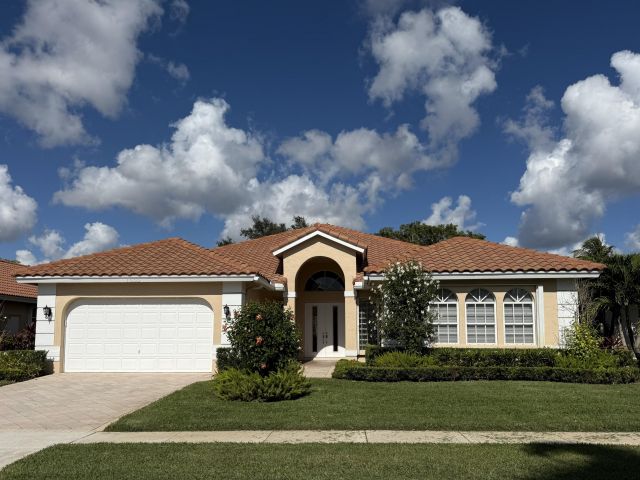 Продажа дома по адресу 7633 La Corniche Circle - фото 6848549