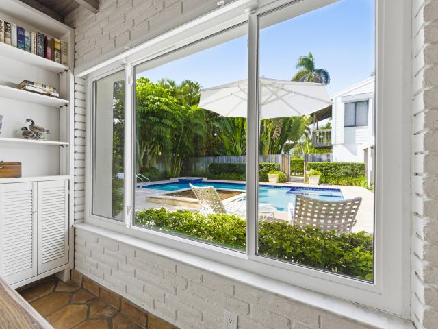 Продажа дома по адресу 3208 N Flagler Drive - фото 6775040