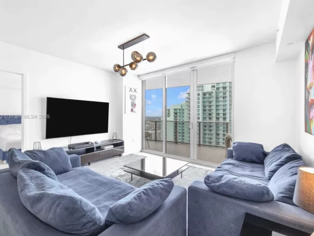 Продажа квартиры #4311 - фото 6770226